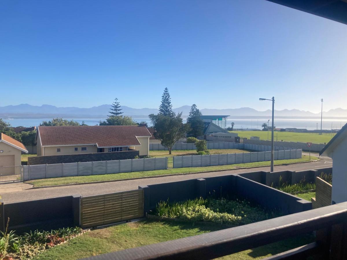 Becks At The Bay Loadshedding Free Villa Mossel Bay Exterior foto